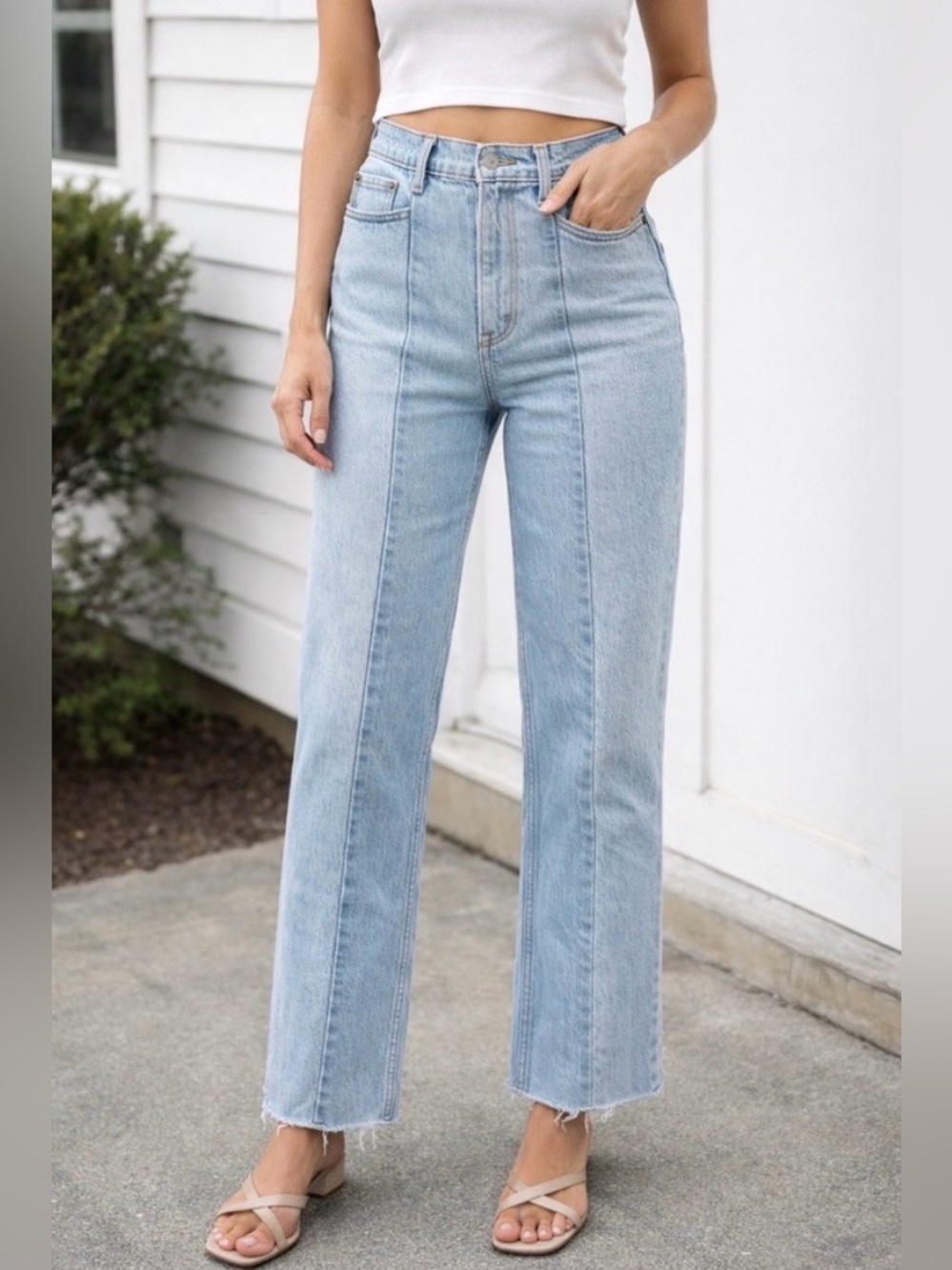 Abercrombie & Fitch Anklet Straight Ultra High Rise Jeans Raw Hem